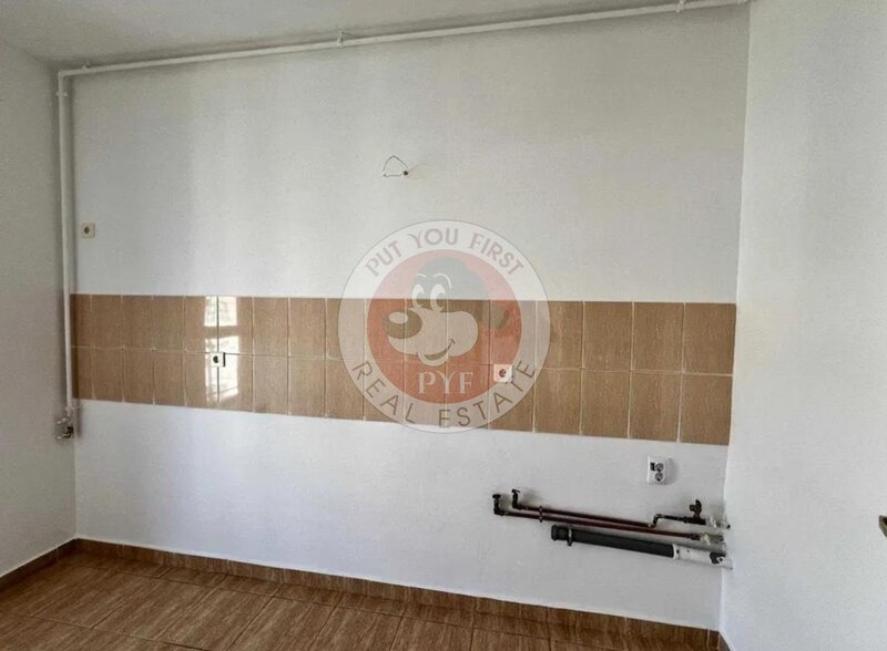 Auchan Titan | Garsoniera | Semidecomandat | 35mp | B10655